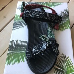 Mia Sandi Bandana sandals 7.5